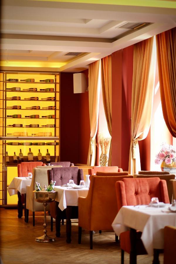 Hotel Van Bebber Ксантен Екстериор снимка